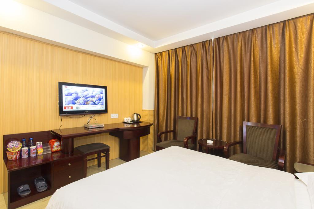 Kaiserdom Zhongshan Road Hotell Changsha Rum bild